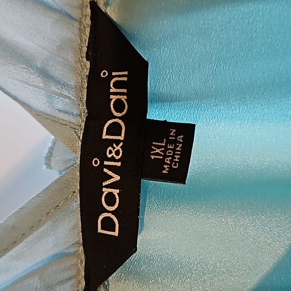 Davi & Dani Chiffon Dress, mint green/seafoam, size 1xl - Picture 4 of 6